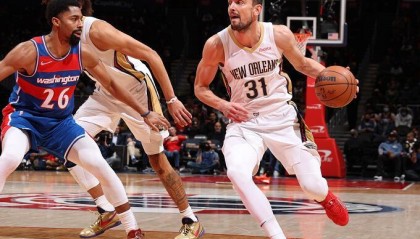  奇才库兹马末节21分逆天改命  