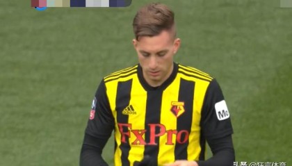  兰斯老将宝刀未老，替补登场绝杀拯救球队