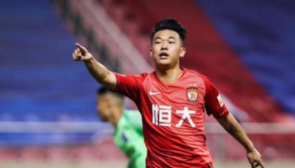  切尔西青春风暴席卷埃弗顿，U23小将包办两球  
